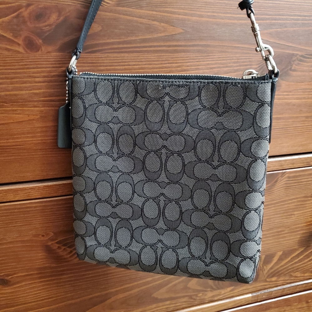 Coach Bag - Picture 6 of 10